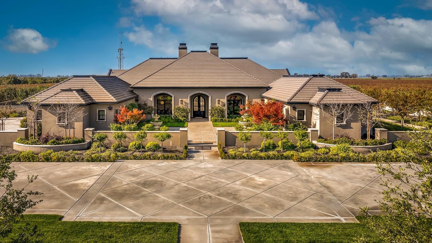 Lodi, California, 95241, United States, 4 Bedrooms Bedrooms, ,6 BathroomsBathrooms,Residential,For Sale,2005753