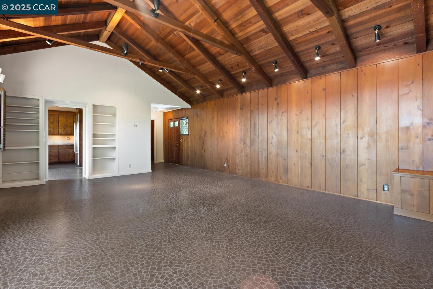 Orinda, California, 94563, United States, 6 Bedrooms Bedrooms, ,4 BathroomsBathrooms,Residential,For Sale,1838160