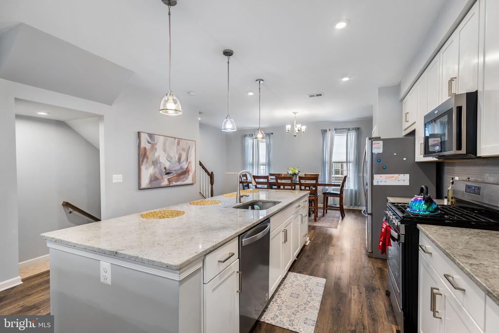 Woodbridge, Virginia, 22191, United States, 4 Bedrooms Bedrooms, ,4 BathroomsBathrooms,Residential,For Sale,2007486