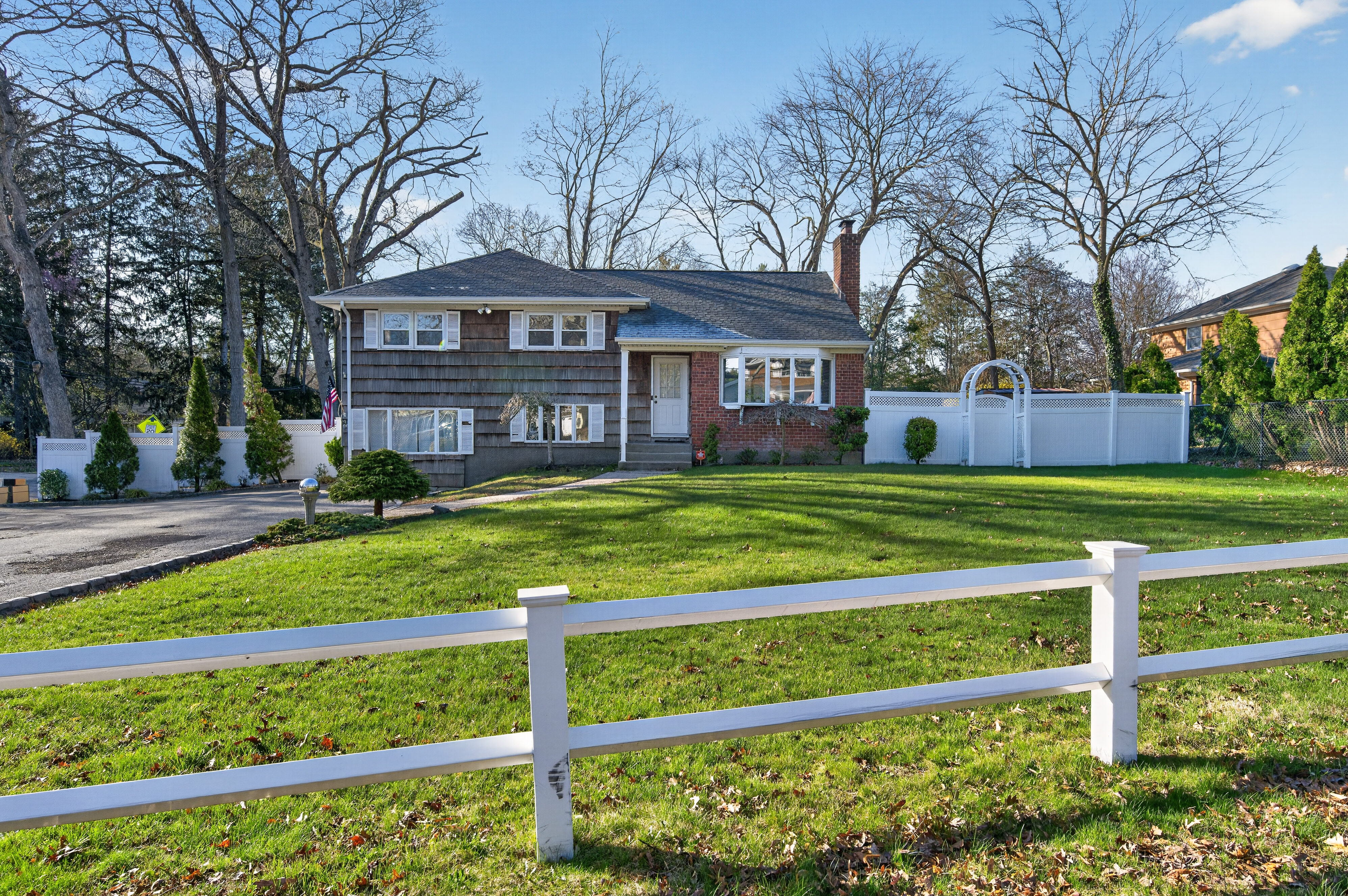  304 Maplewood Road, Huntington Station, NY 11746 - 物件實景