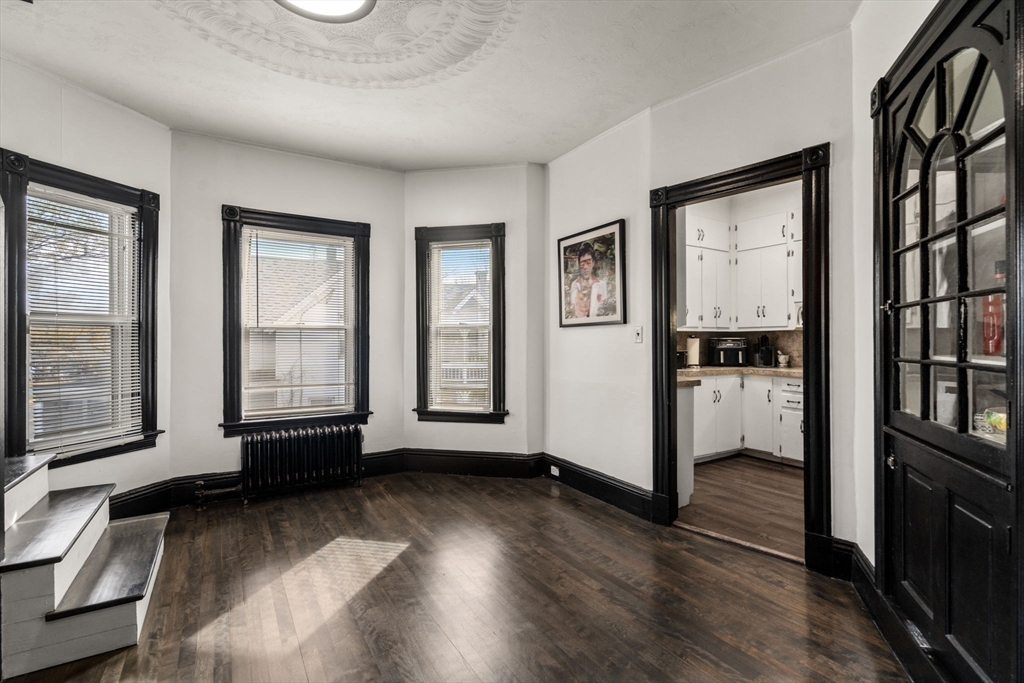 Southbridge, Massachusetts, 01550, United States, 7 Bedrooms Bedrooms, ,4 BathroomsBathrooms,Residential,For Sale,1990940