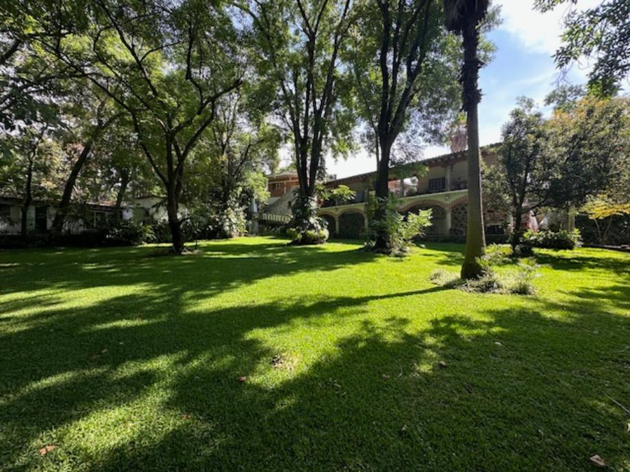 Cuernavaca, Morelos, 62130, Mexico, 7 Bedrooms Bedrooms, ,7 BathroomsBathrooms,Residential,For Sale,1746489