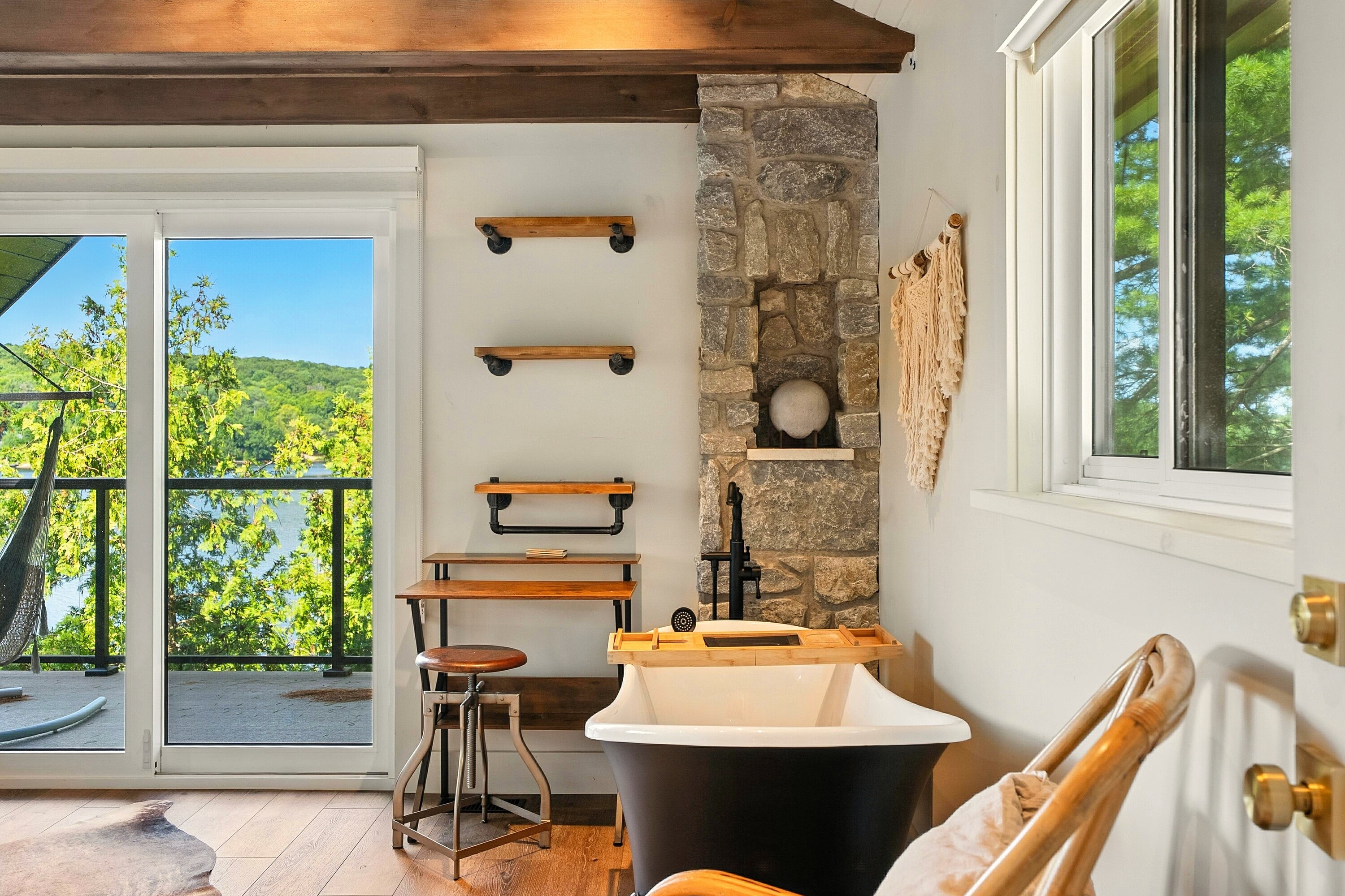  Echo Beach - 物件實景