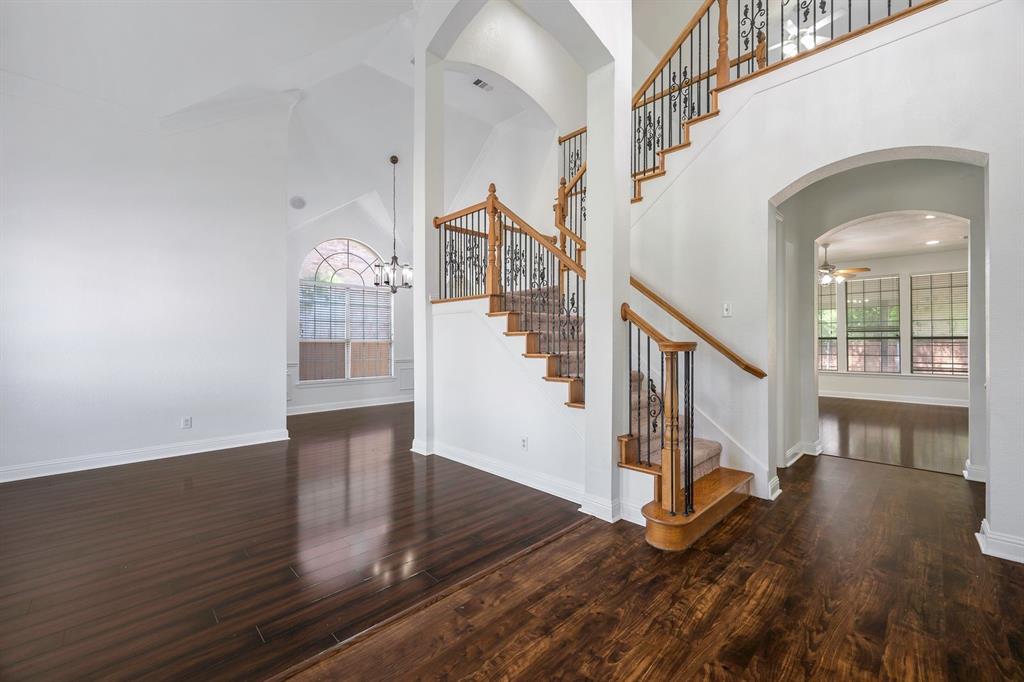 Irving, Texas, 75063, United States, 4 Bedrooms Bedrooms, ,3 BathroomsBathrooms,Residential,For Sale,1874227