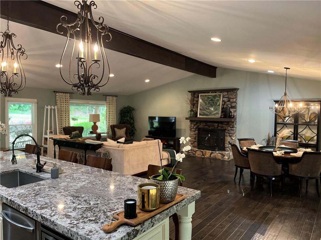 Cumming, Georgia, 30041, United States, 3 Bedrooms Bedrooms, ,3 BathroomsBathrooms,Residential,For Sale,1914655