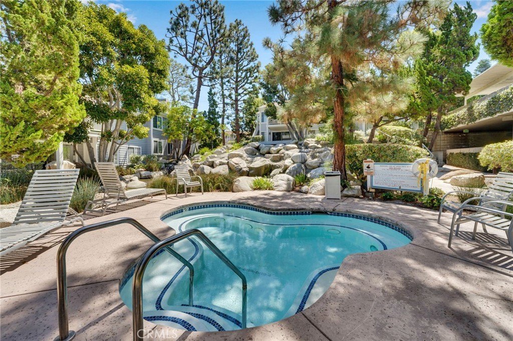 San Pedro, California, 90732, United States, 2 Bedrooms Bedrooms, ,2 BathroomsBathrooms,Residential,For Sale,1979917