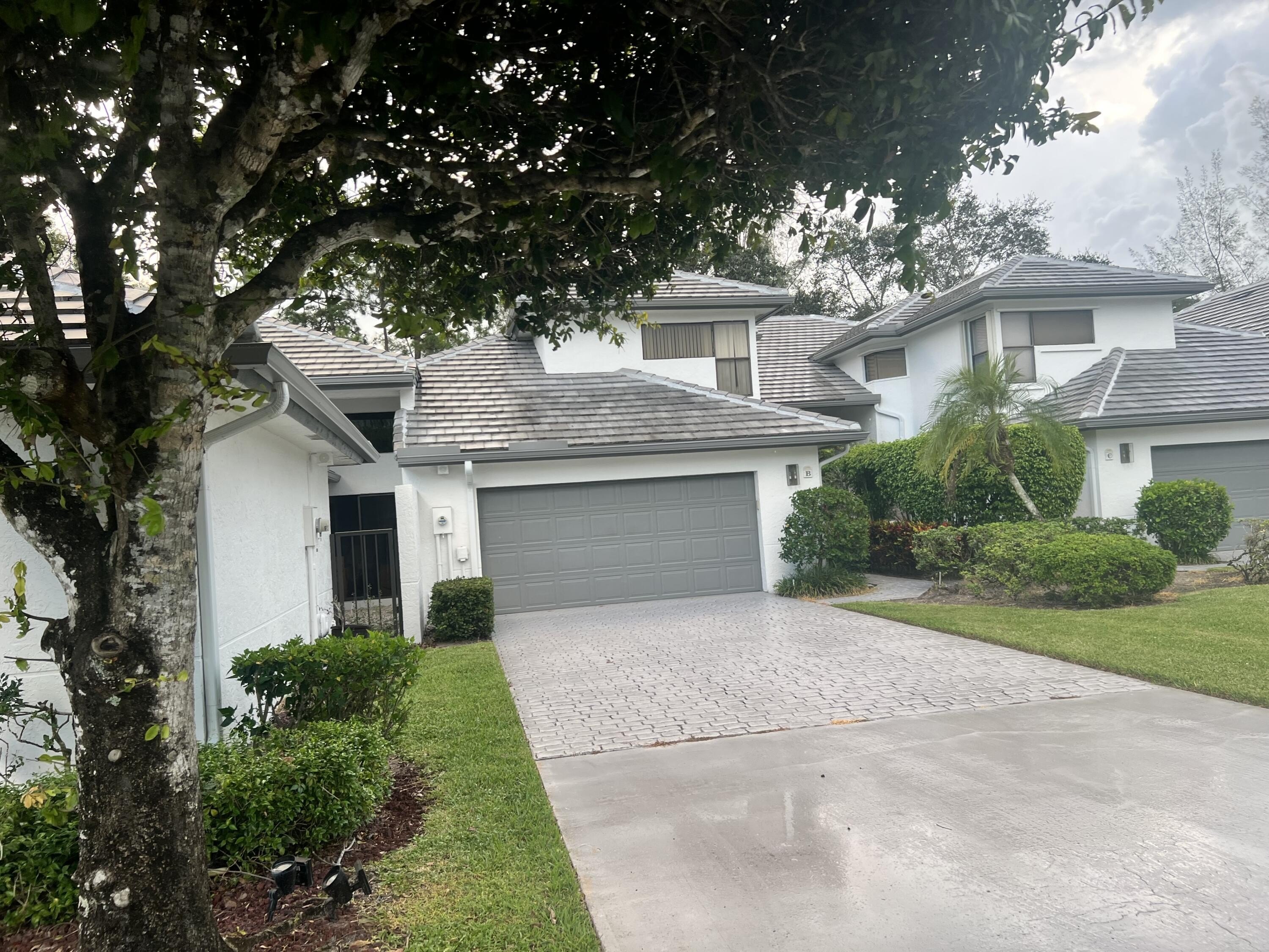 West Palm Beach, Florida, 33411, United States, 3 Bedrooms Bedrooms, ,2 BathroomsBathrooms,Residential,For Sale,1977779