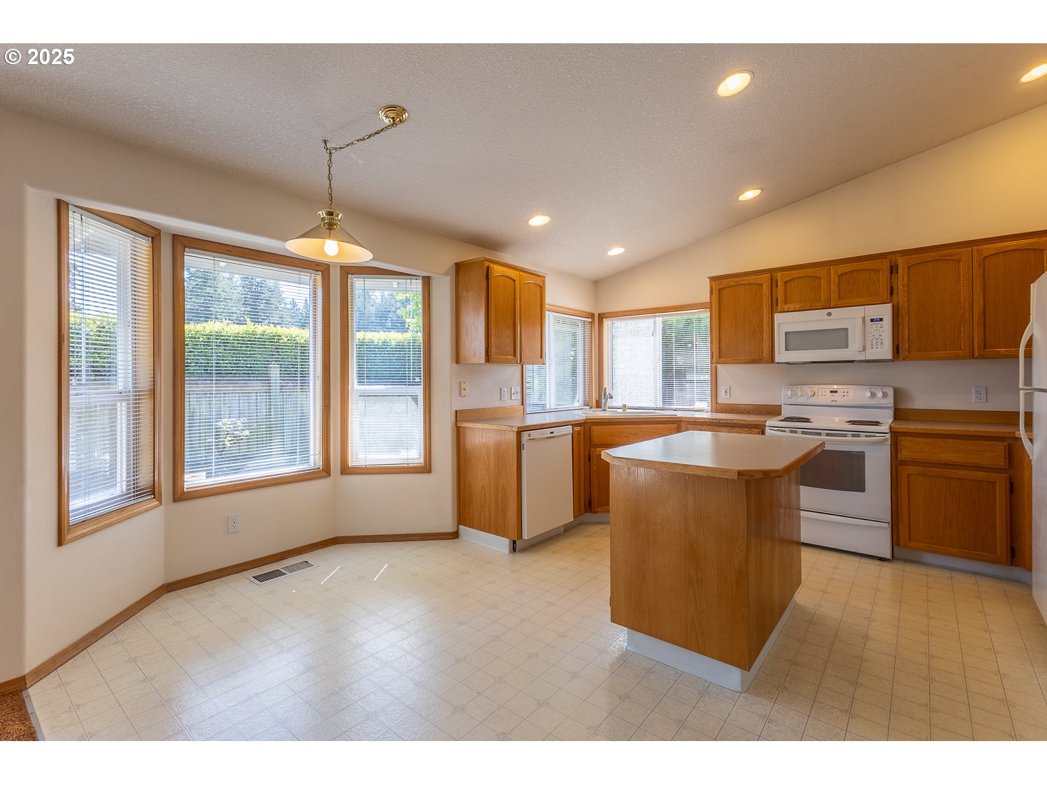Vancouver, Washington, 98664, United States, 3 Bedrooms Bedrooms, ,2 BathroomsBathrooms,Residential,For Sale,1793111