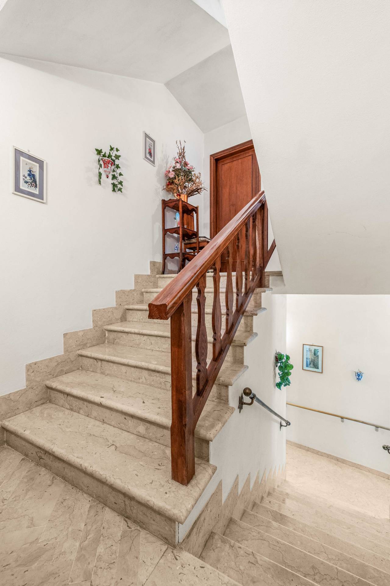 San Gimignano, Siena, 53037, IT, 3 Bedrooms Bedrooms, ,2 BathroomsBathrooms,Residential,For Sale,1877111