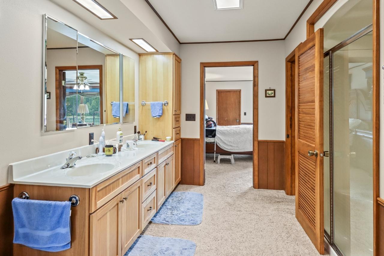 Eagle River, Wisconsin, 54521, United States, 3 Bedrooms Bedrooms, ,2 BathroomsBathrooms,Residential,For Sale,1915623