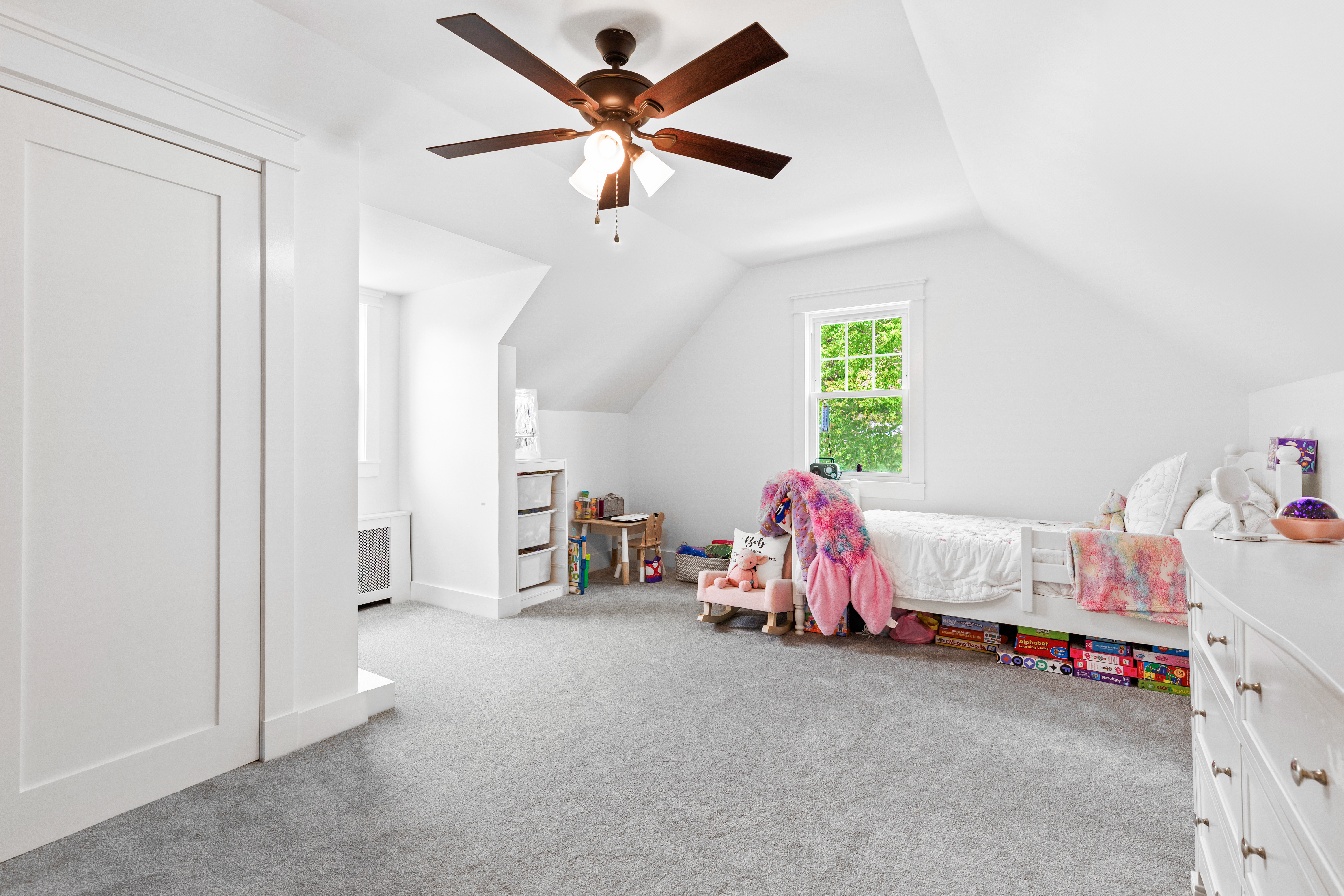  Delightful, Move-In Ready Colonial - 物件實景