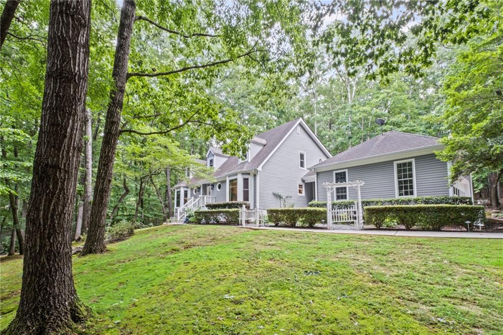 Suwanee, Georgia, 30024, United States, 4 Bedrooms Bedrooms, ,4 BathroomsBathrooms,Residential,For Sale,1983881