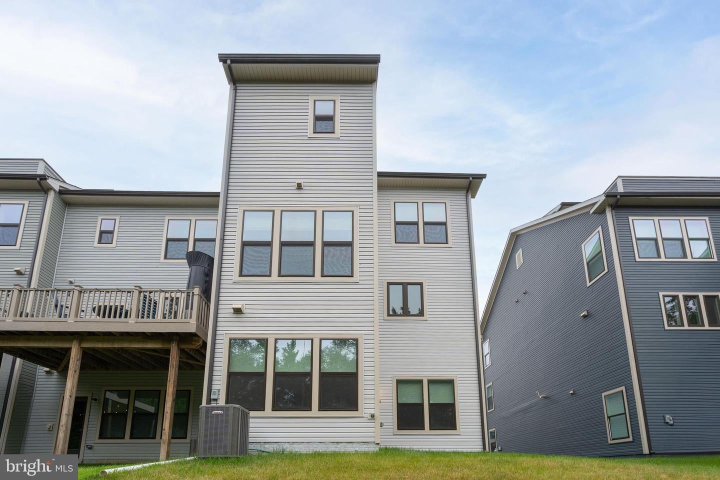 LAUREL, Maryland, 20724, United States, 3 Bedrooms Bedrooms, ,4 BathroomsBathrooms,Residential,For Sale,1924379