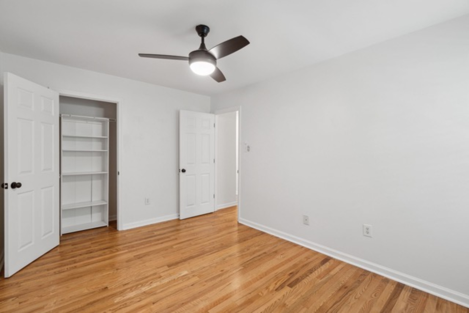  415 Parkdale Drive 8E - 物件實景
