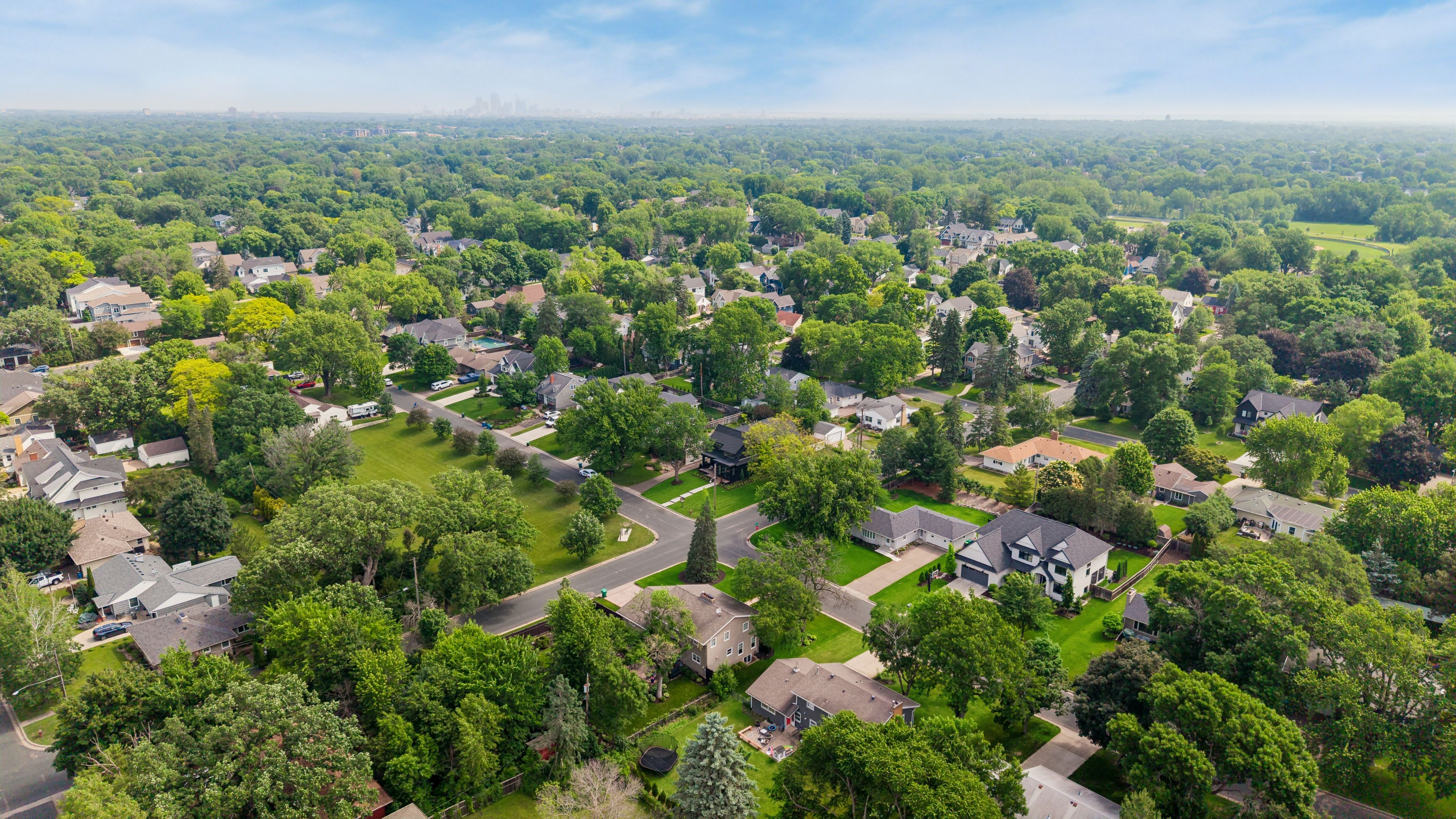 Timeless Luxury Meets Modern Design in Edina - 物件實景