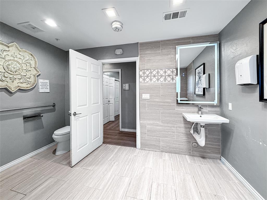 Plano, Texas, 75023, United States, 8 Bedrooms Bedrooms, ,6 BathroomsBathrooms,Residential,For Sale,1913545
