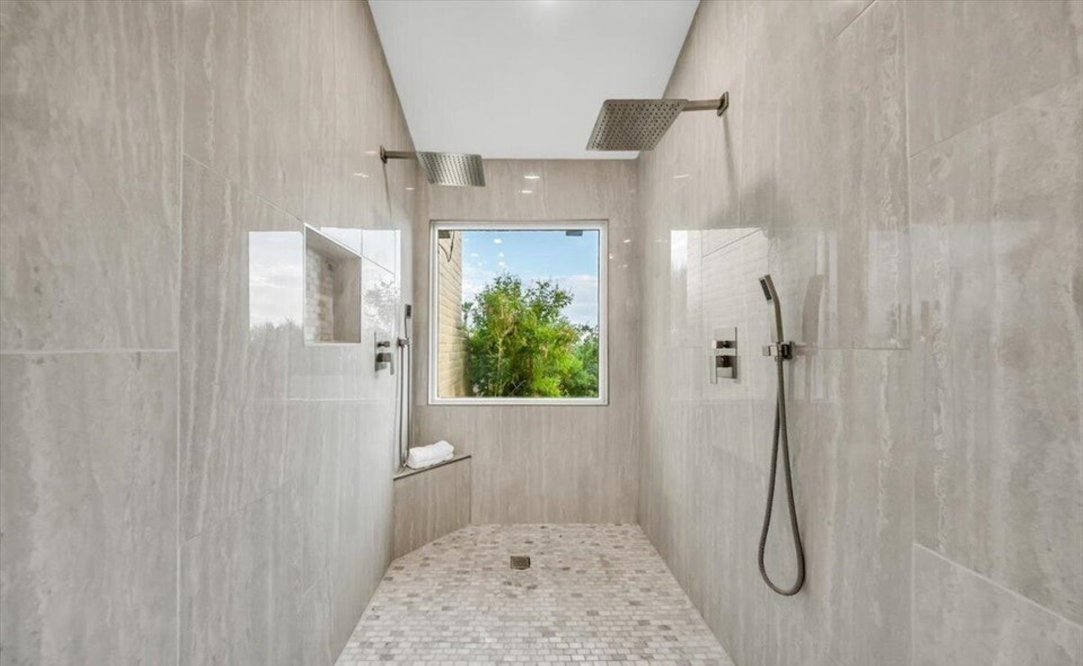  5833 N Placita Del Baron¦Tucson, AZ - 物件實景