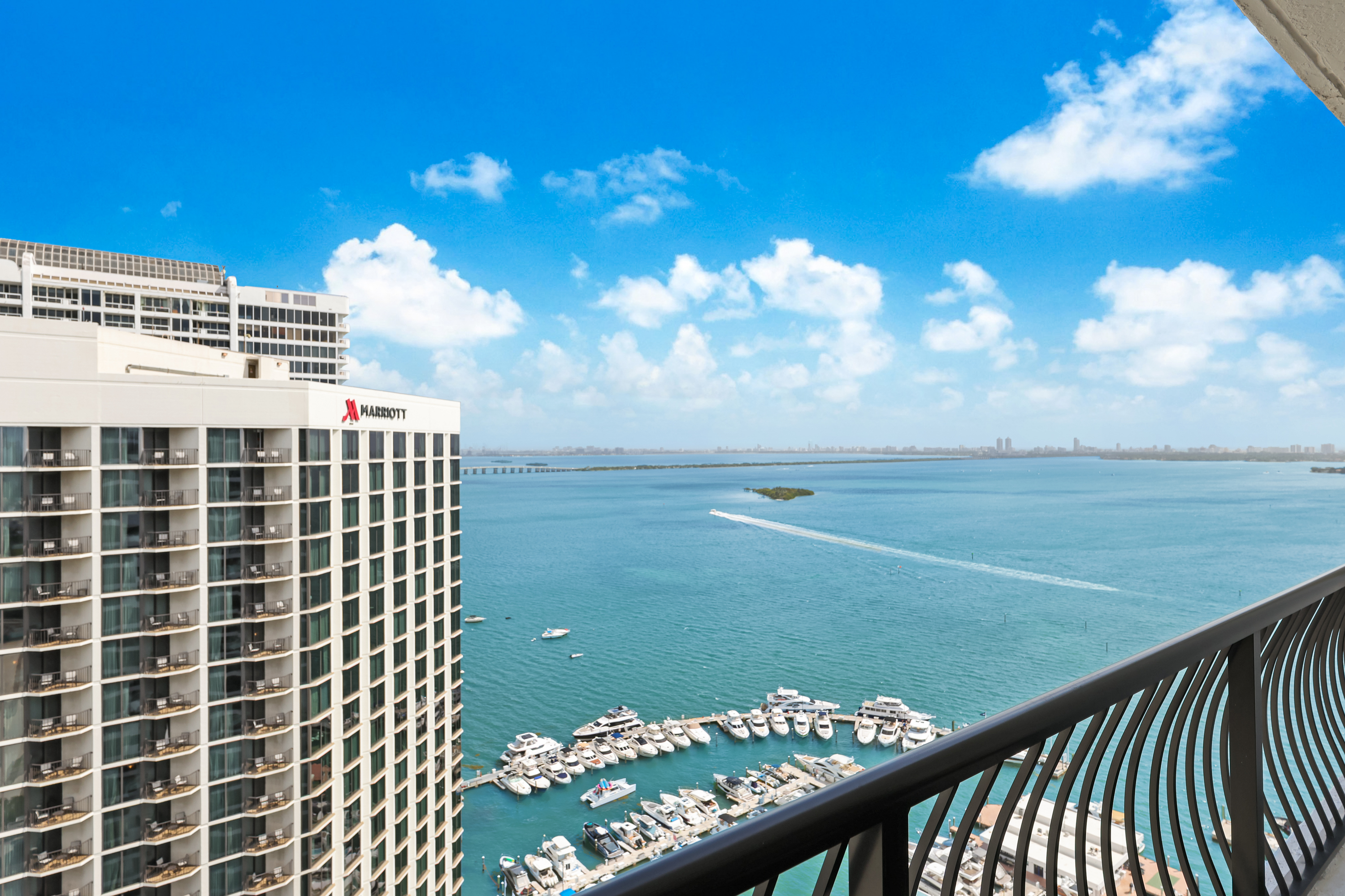  555 NE 15th St, Miami, FL, 33132 - 物件實景
