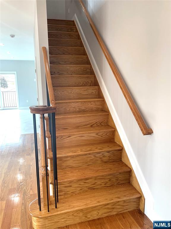 Secaucus, New Jersey, 07094, United States, 3 Bedrooms Bedrooms, ,4 BathroomsBathrooms,Residential,For Sale,1979983