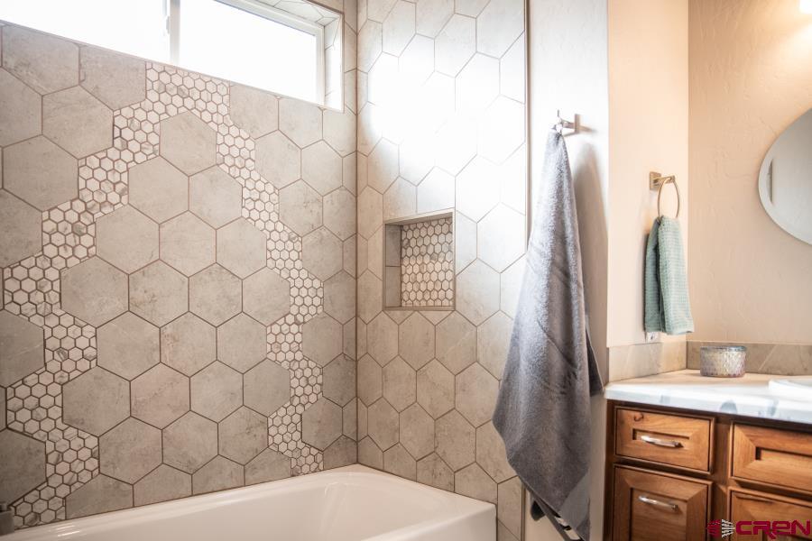 Montrose, Colorado, 81401, United States, 3 Bedrooms Bedrooms, ,2 BathroomsBathrooms,Residential,For Sale,1709571