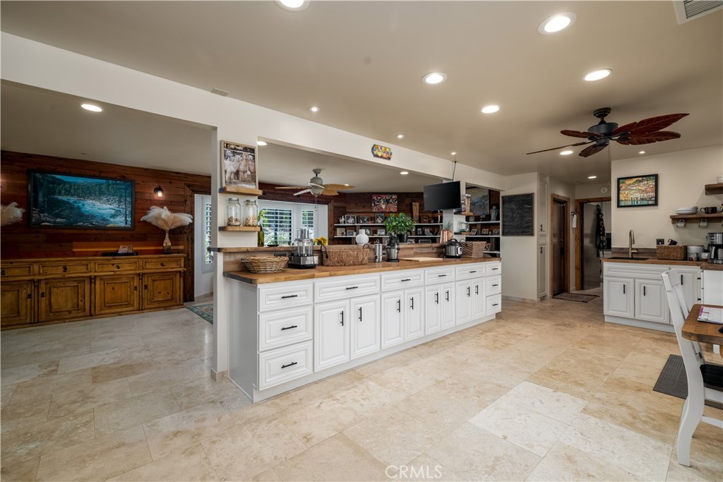 Hemet, California, 92544, United States, 4 Bedrooms Bedrooms, ,2 BathroomsBathrooms,Residential,For Sale,1875169