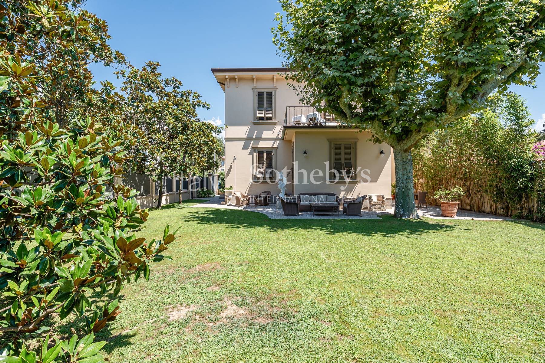  Elegant villa with dépendance in Forte dei Marmi - 物件實景