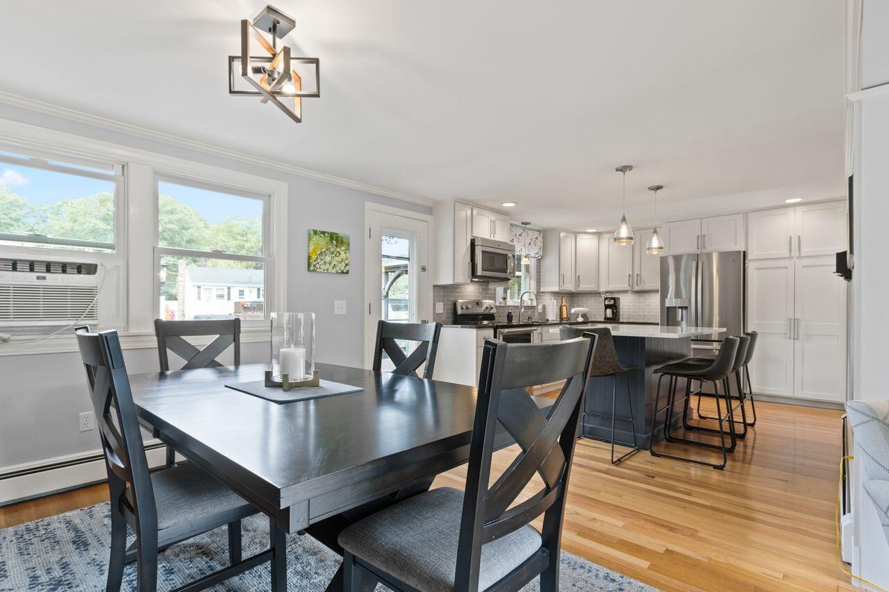 Portland, Maine, 04102, United States, 4 Bedrooms Bedrooms, ,2 BathroomsBathrooms,Residential,For Sale,1918593