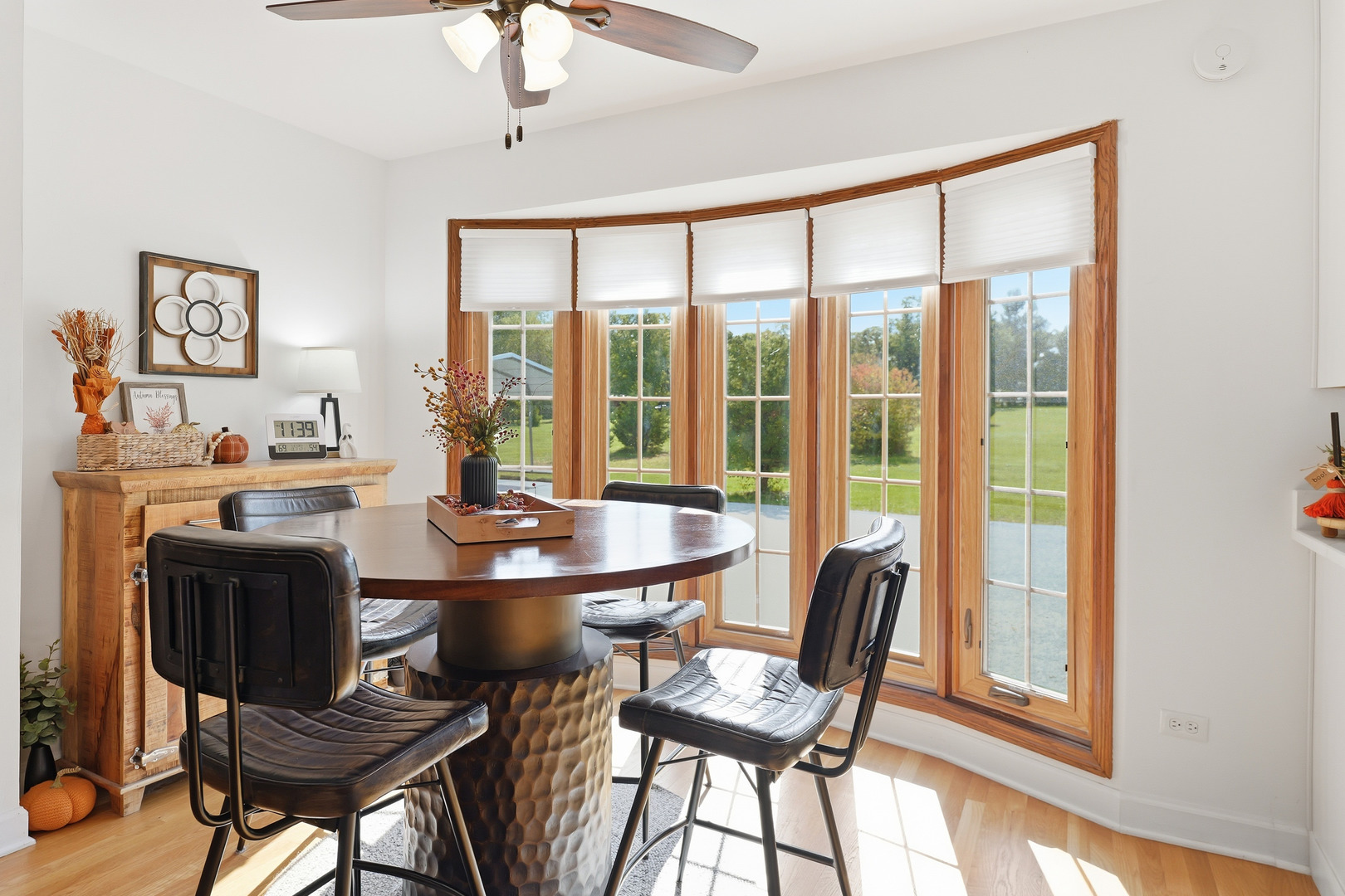 Crete, Illinois, 60417, United States, 4 Bedrooms Bedrooms, ,3 BathroomsBathrooms,Residential,For Sale,1989457