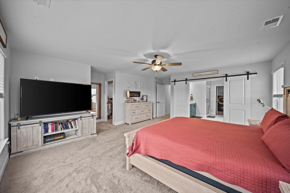 Campobello, South Carolina, 29322, United States, 5 Bedrooms Bedrooms, ,4 BathroomsBathrooms,Residential,For Sale,1978030