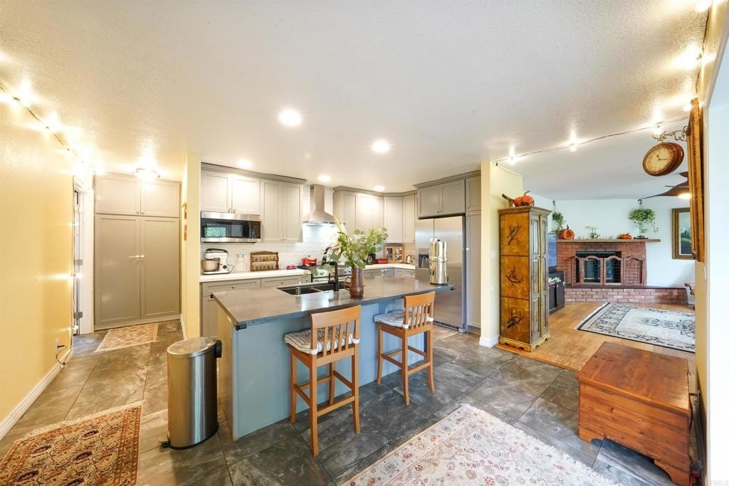 San Diego, California, 92102, United States, 3 Bedrooms Bedrooms, ,4 BathroomsBathrooms,Residential,For Sale,1991892