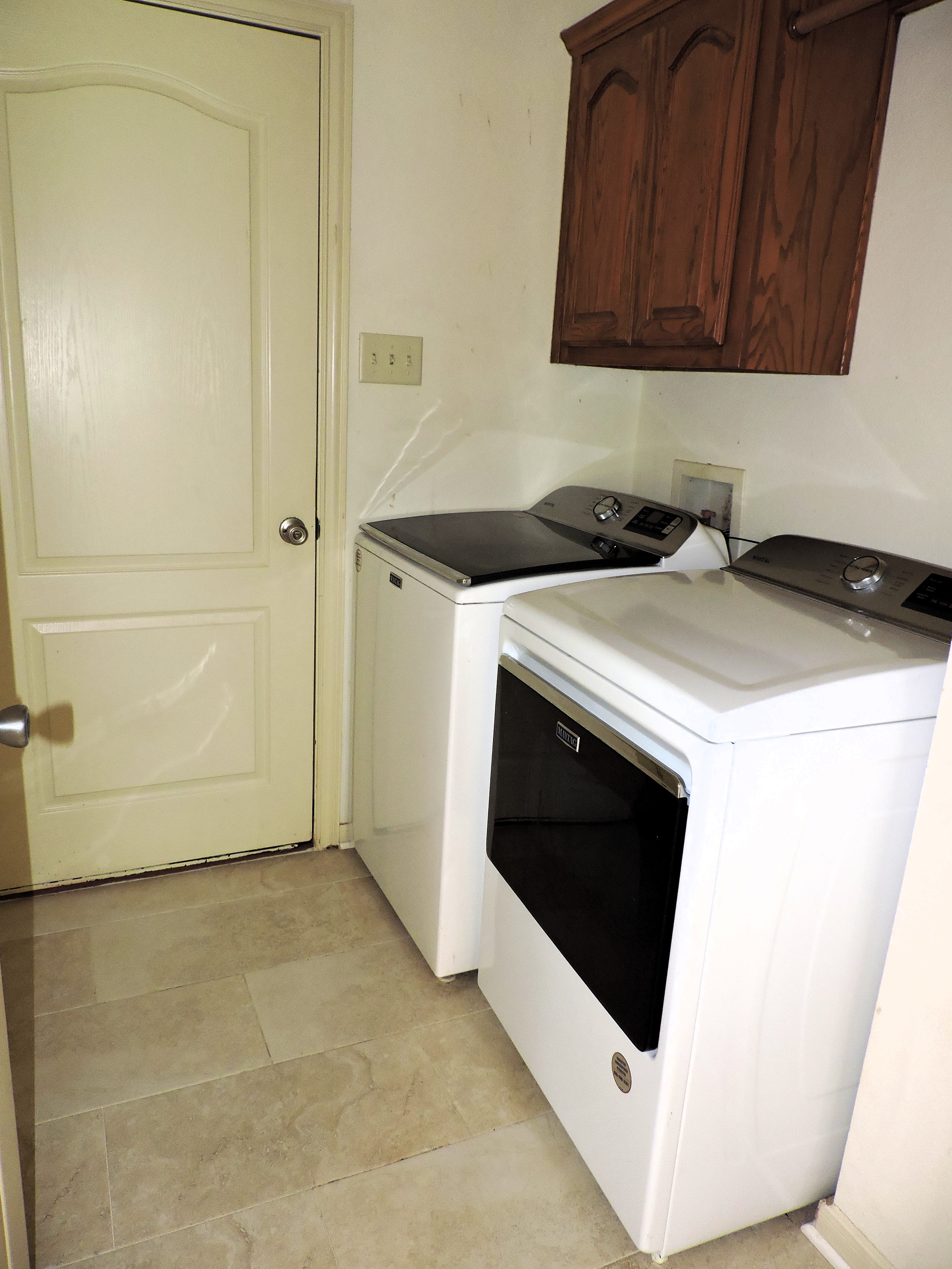 Gun Barrel City, Texas, 75156, United States, 3 Bedrooms Bedrooms, ,2 BathroomsBathrooms,Residential,For Sale,1847516