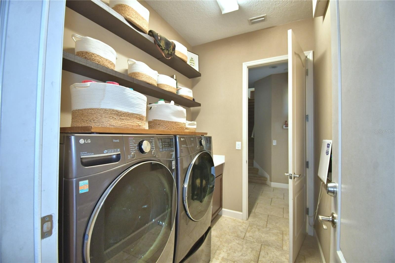 DAVENPORT, Florida, 33837, United States, 5 Bedrooms Bedrooms, ,4 BathroomsBathrooms,Residential,For Sale,1975734