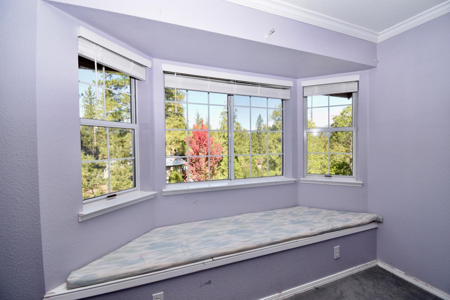 Oakhurst, California, 93644, United States, 4 Bedrooms Bedrooms, ,3 BathroomsBathrooms,Residential,For Sale,1984203