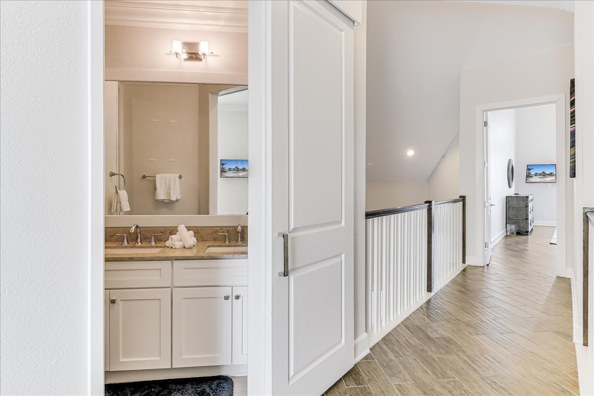 Port Aransas, Texas, 78373, United States, 3 Bedrooms Bedrooms, ,5 BathroomsBathrooms,Residential,For Sale,1994258