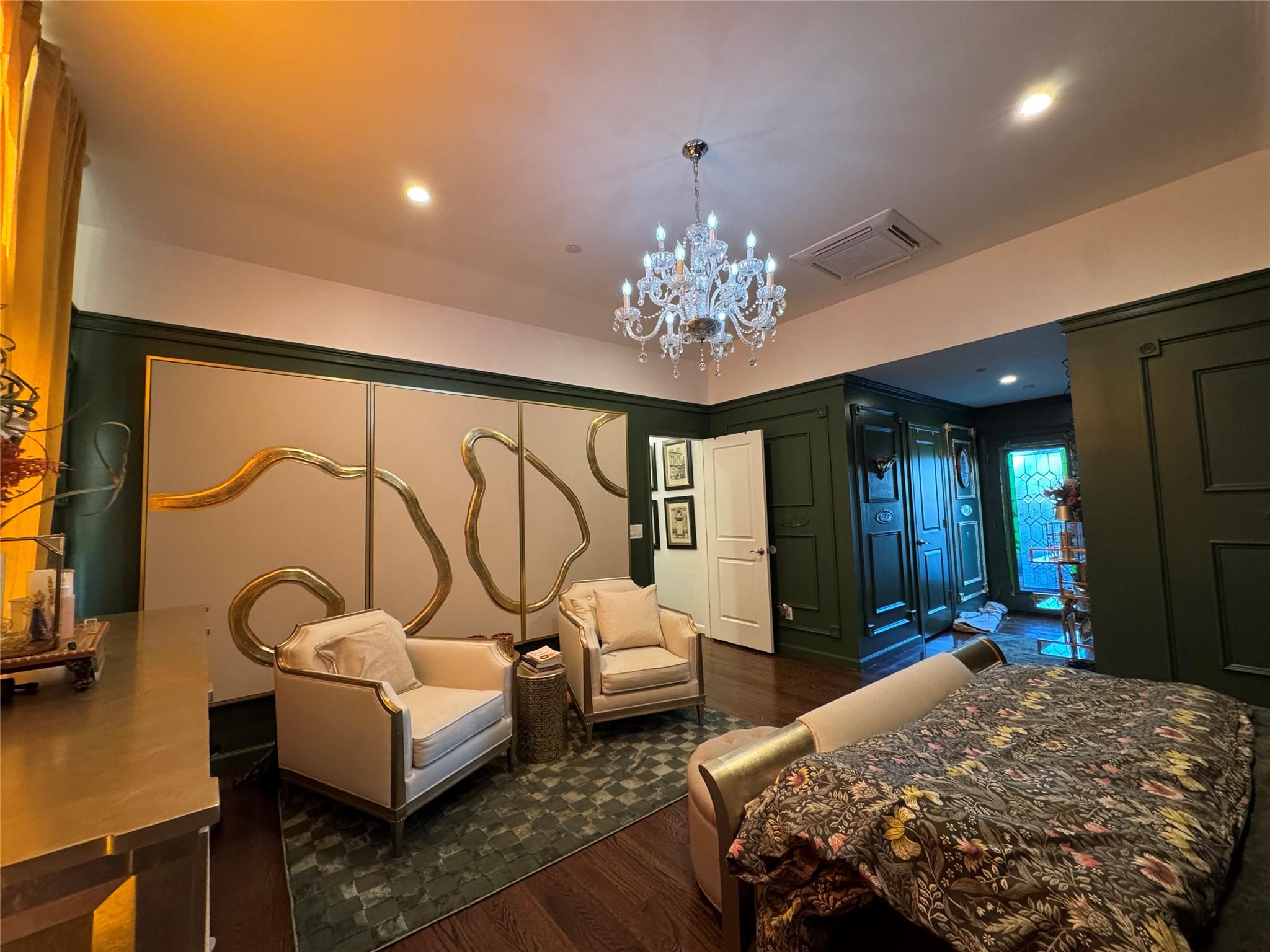 Seaford, New York, 11783, United States, 6 Bedrooms Bedrooms, ,3 BathroomsBathrooms,Residential,For Sale,1766775