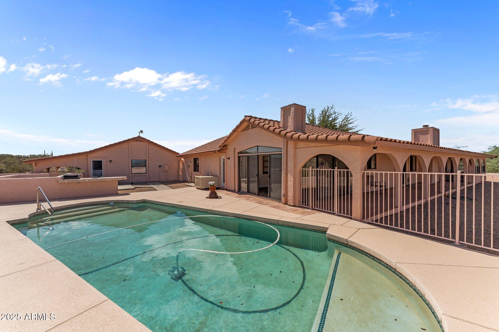Wickenburg, Arizona, 85390, United States, 3 Bedrooms Bedrooms, ,3 BathroomsBathrooms,Residential,For Sale,1915938