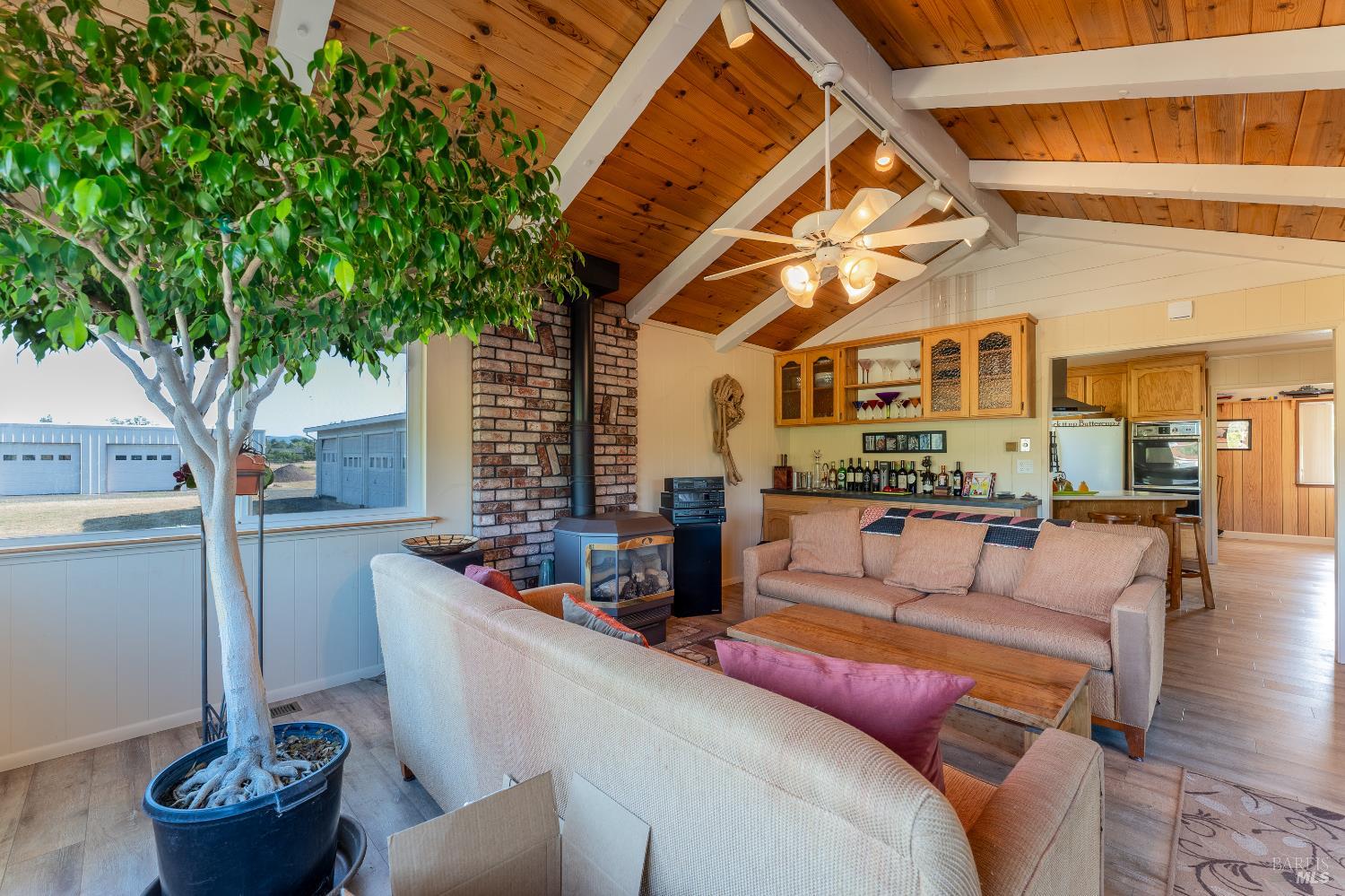Redwood Valley, California, 954470, United States, 4 Bedrooms Bedrooms, ,3 BathroomsBathrooms,Residential,For Sale,1838105