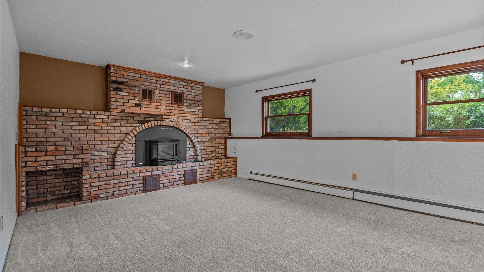 Grand Junction, Colorado, 81506, United States, 4 Bedrooms Bedrooms, ,3 BathroomsBathrooms,Residential,For Sale,1998491