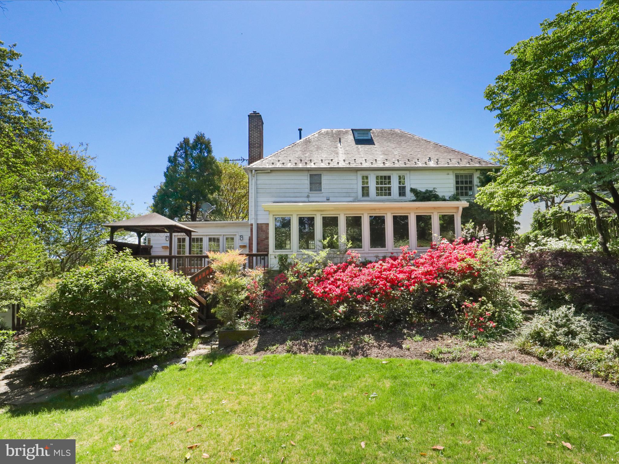 Arlington, Virginia, 22207, United States, 4 Bedrooms Bedrooms, ,4 BathroomsBathrooms,Residential,For Sale,1792386