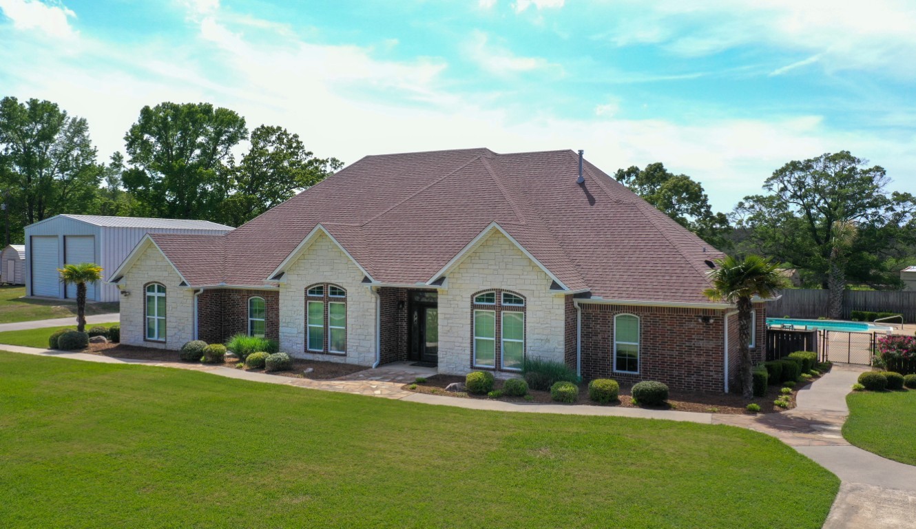 Bloomburg, Texas, 75556, United States, 4 Bedrooms Bedrooms, ,2 BathroomsBathrooms,Residential,For Sale,1789211