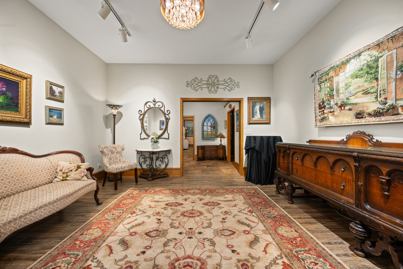 Sycamore, Illinois, 60178, United States, 4 Bedrooms Bedrooms, ,5 BathroomsBathrooms,Residential,For Sale,2001773