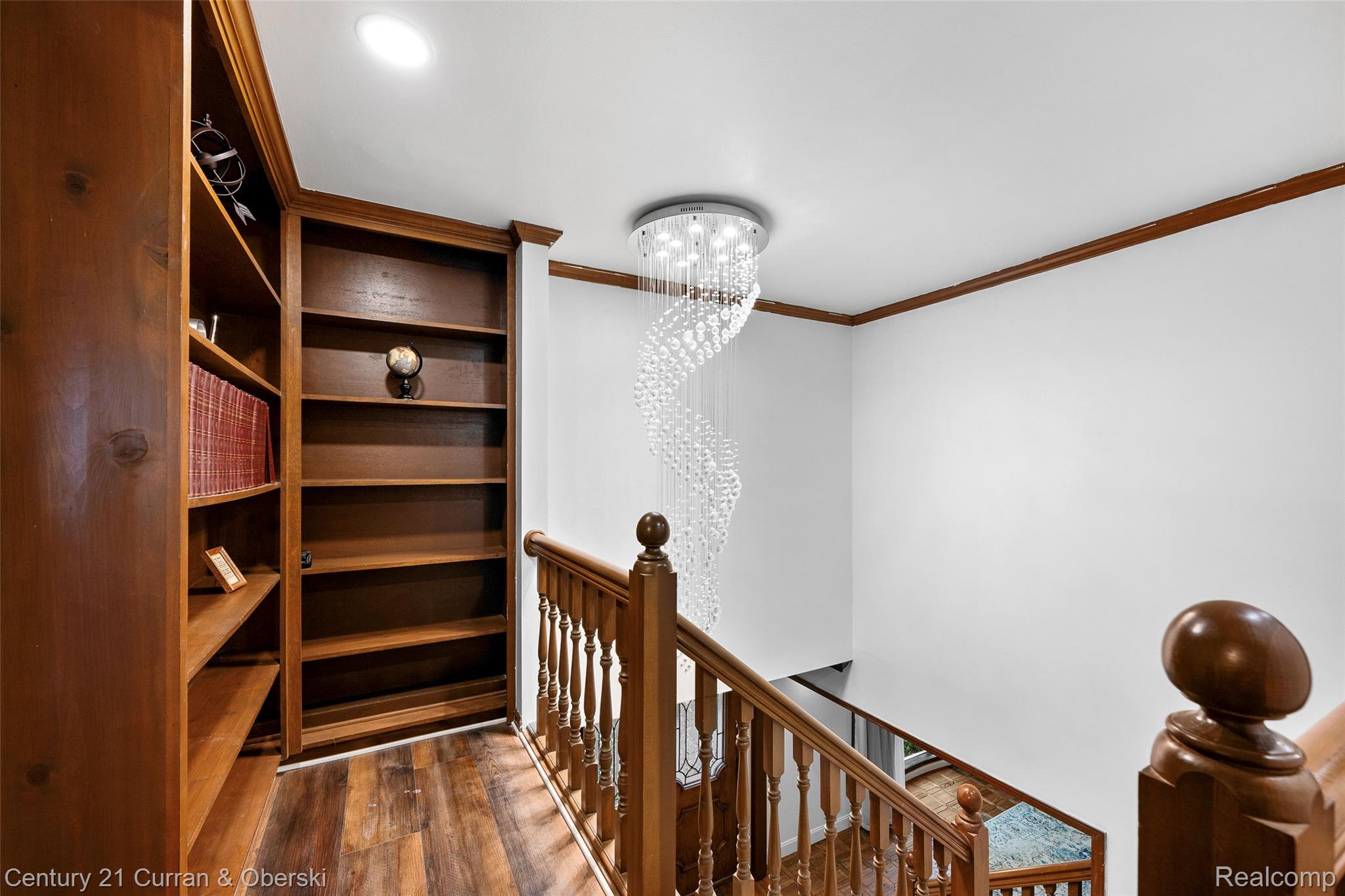 Farmington Hills, Michigan, 48331, United States, 4 Bedrooms Bedrooms, ,3 BathroomsBathrooms,Residential,For Sale,1976477