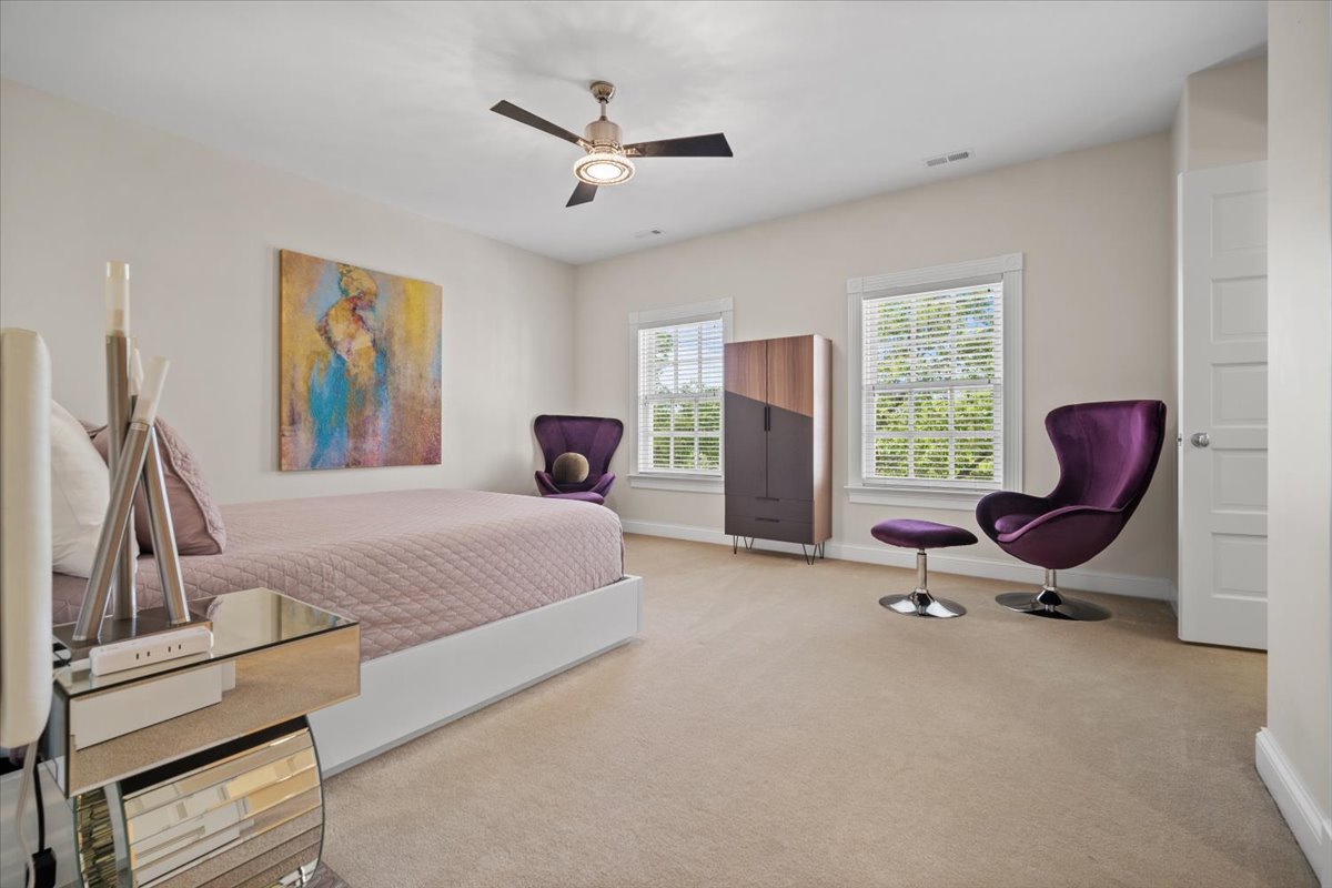 Bloomington, Illinois, 61704, United States, 4 Bedrooms Bedrooms, ,7 BathroomsBathrooms,Residential,For Sale,1941288