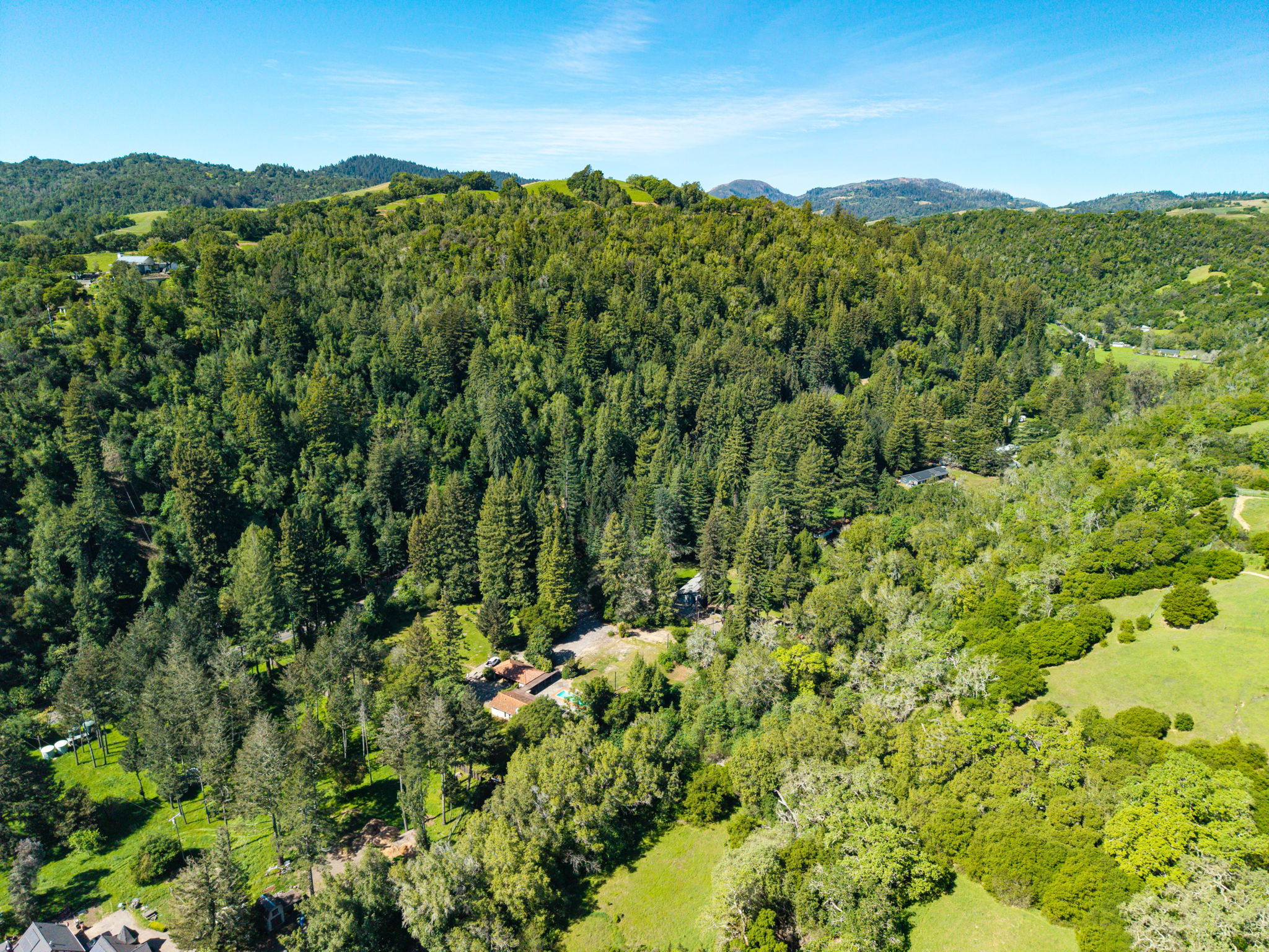  3320 Redwood Road - 物件實景