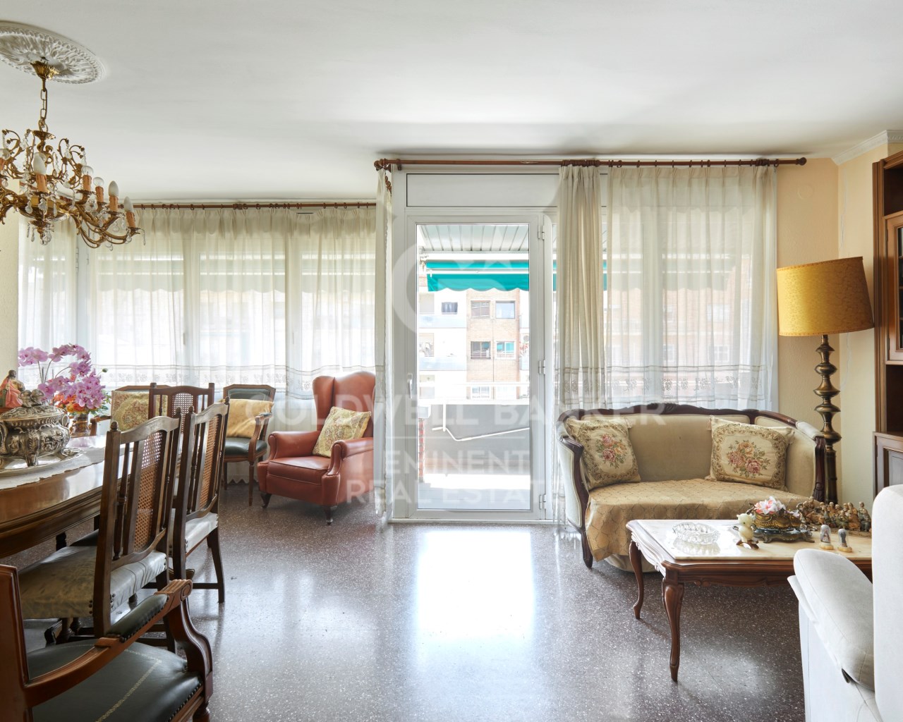 Barcelona, Catalonia, ES, 4 Bedrooms Bedrooms, ,2 BathroomsBathrooms,Residential,For Sale,1829599