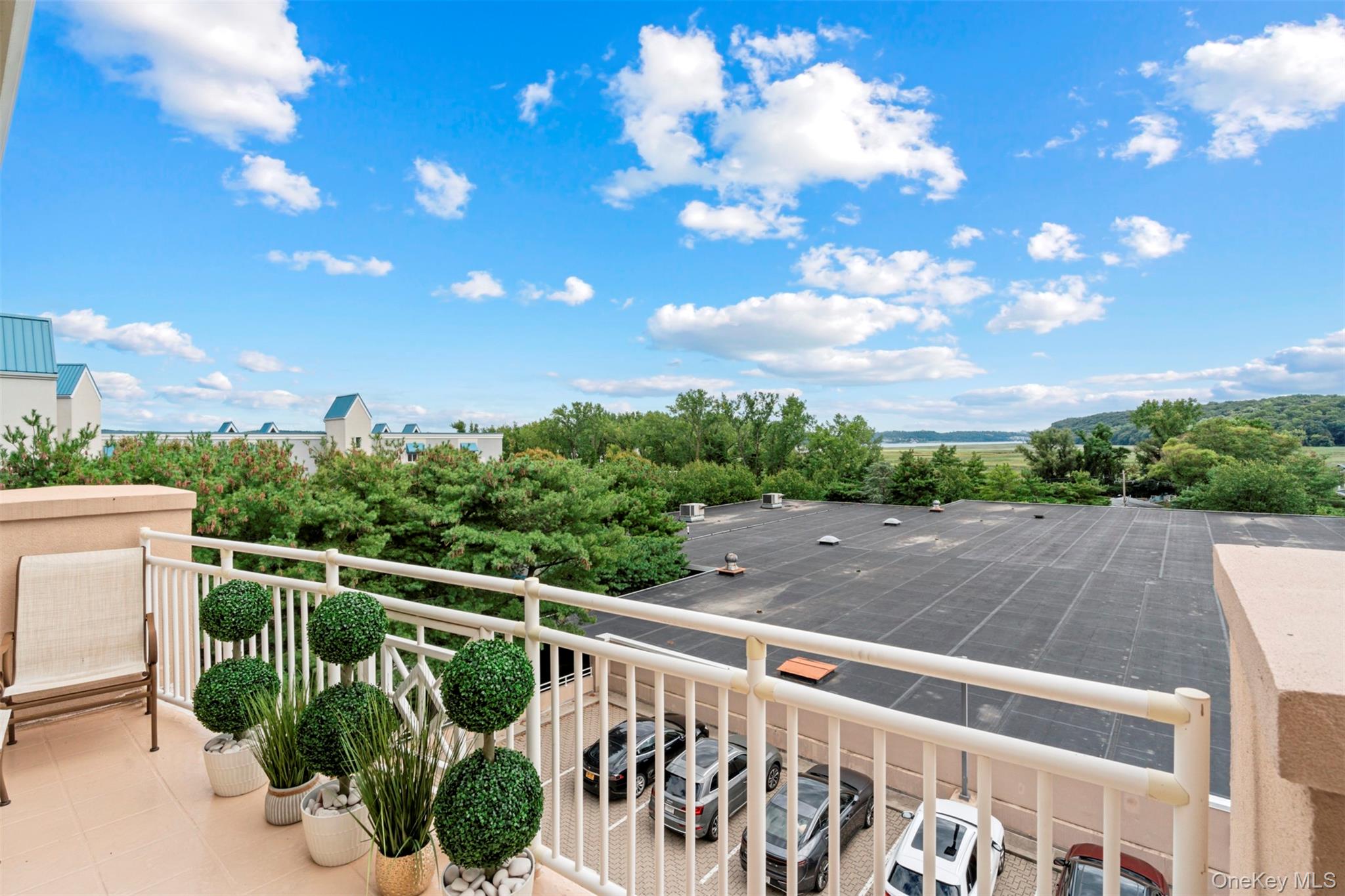Piermont, New York, 10968, United States, 2 Bedrooms Bedrooms, ,3 BathroomsBathrooms,Residential,For Sale,1941803