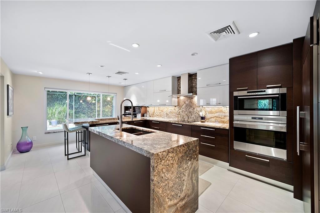 1303 Wahoo Ct, Naples, Florida, 34102, United States, 2 Bedrooms Bedrooms, ,2 BathroomsBathrooms,Residential,For Sale,1303 Wahoo Ct,1594404