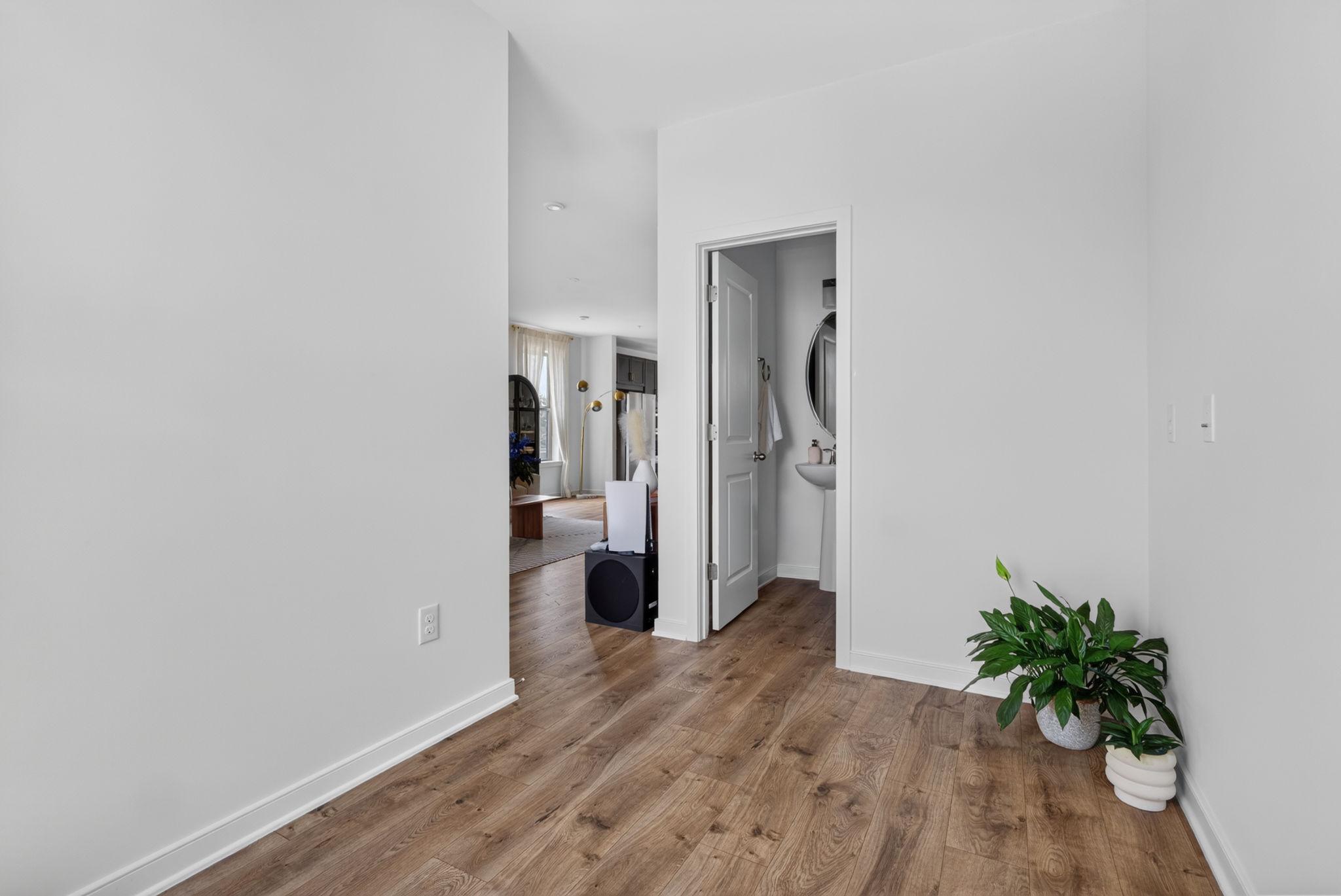  20980 Bluebird Square, Sterling, VA, 20165 - 物件實景