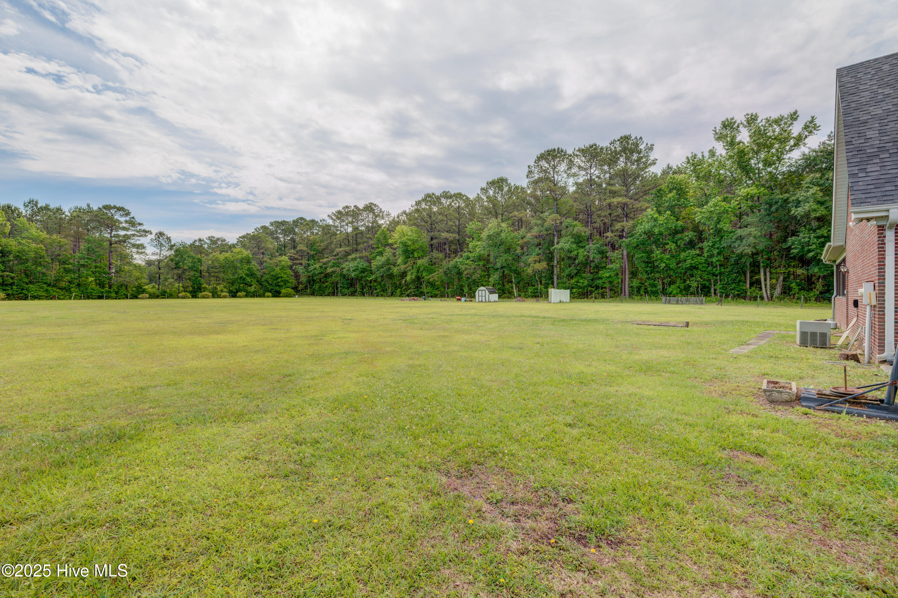 Burgaw, North Carolina, 28425, United States, 4 Bedrooms Bedrooms, ,4 BathroomsBathrooms,Residential,For Sale,1818380