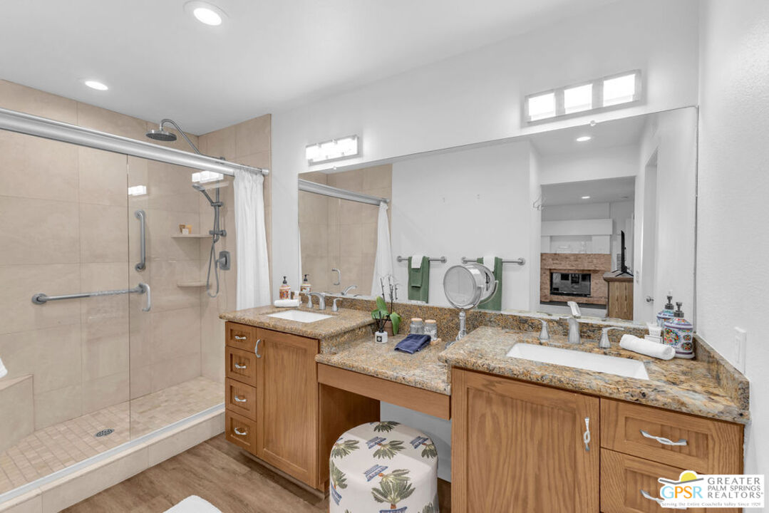La Quinta, California, 92253, United States, 3 Bedrooms Bedrooms, ,2 BathroomsBathrooms,Residential,For Sale,1875772
